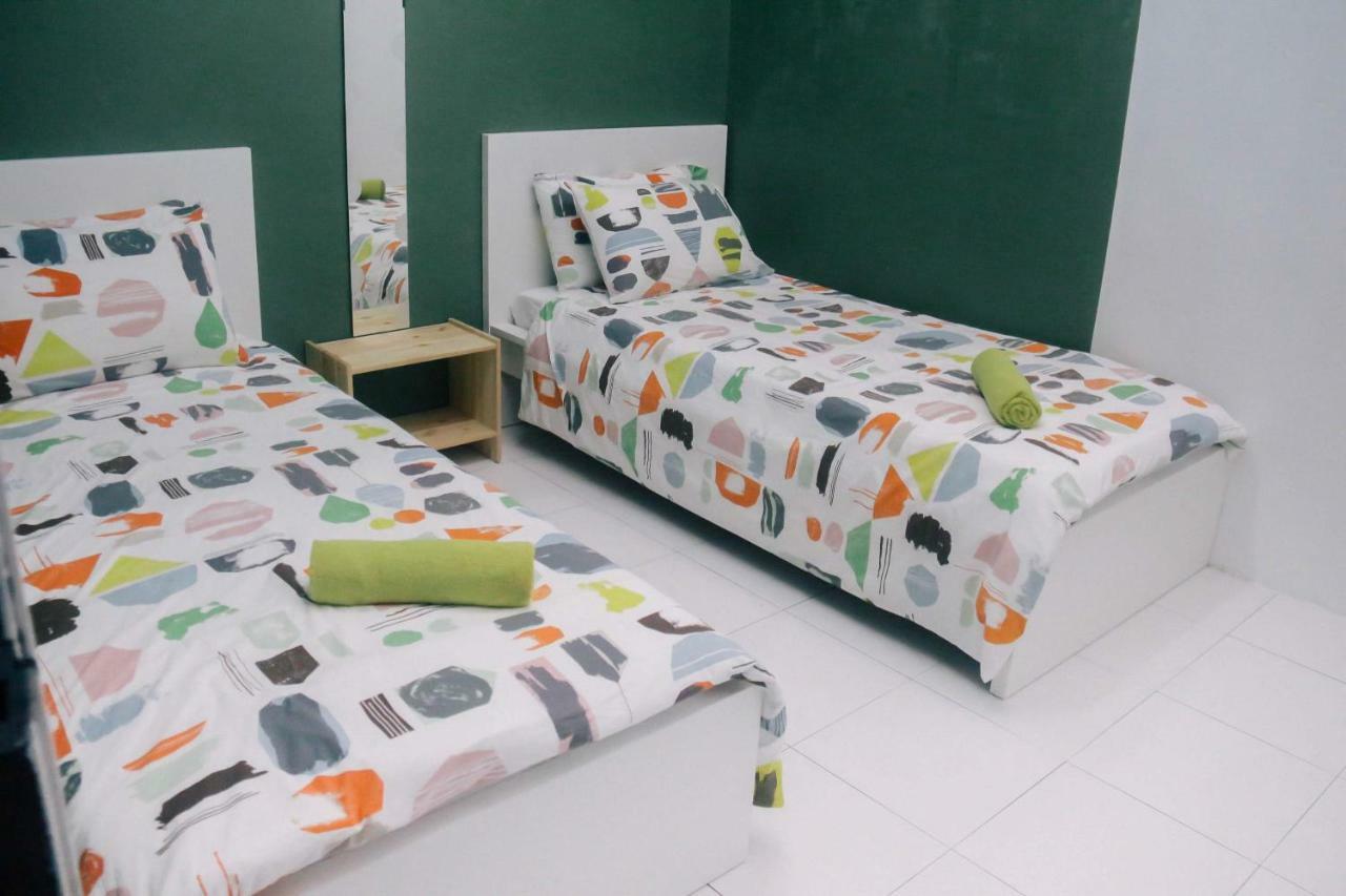 Thedaun Homestay Seri Iskandar, Perak Exterior foto