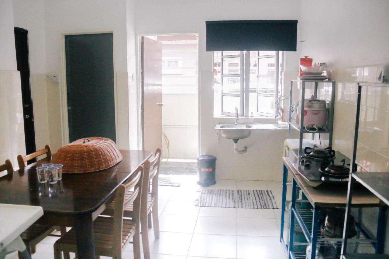 Thedaun Homestay Seri Iskandar, Perak Exterior foto
