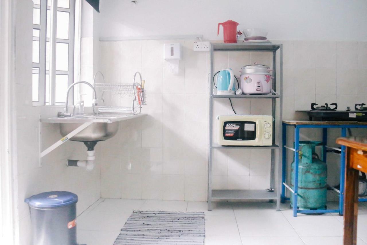 Thedaun Homestay Seri Iskandar, Perak Exterior foto